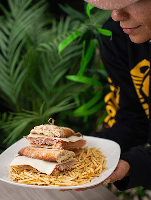 Enjoy-Sandwich-Serrano-02